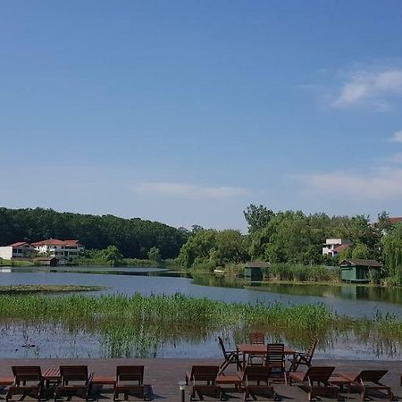 Snagov Lake Suites Kültér fotó