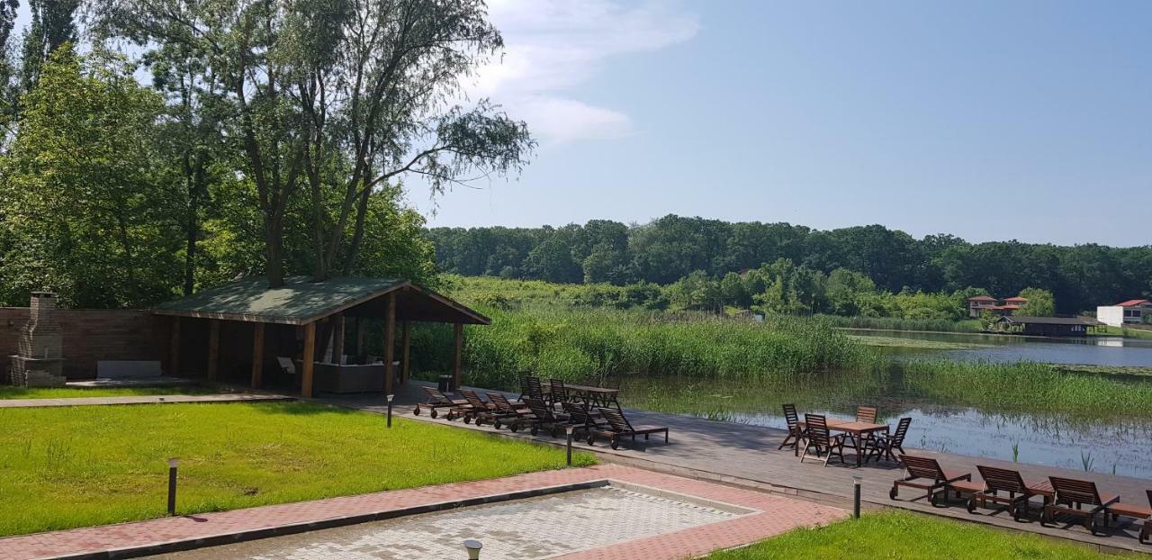 Snagov Lake Suites Kültér fotó